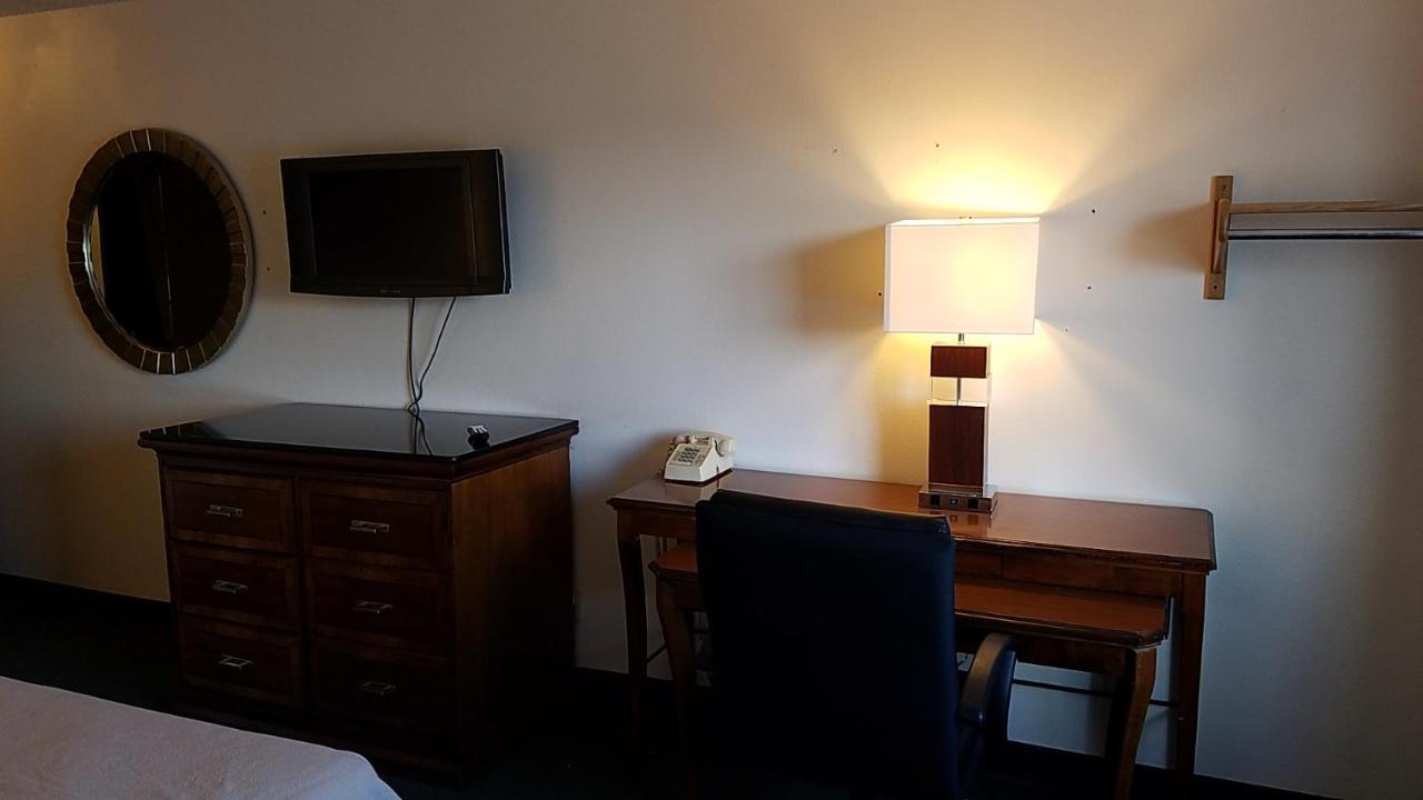 Americas Best Value Inn Zumbrota Exterior foto